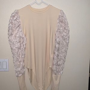 SHEIN Body de manga farol floral aplique 3D no usado es nuevo